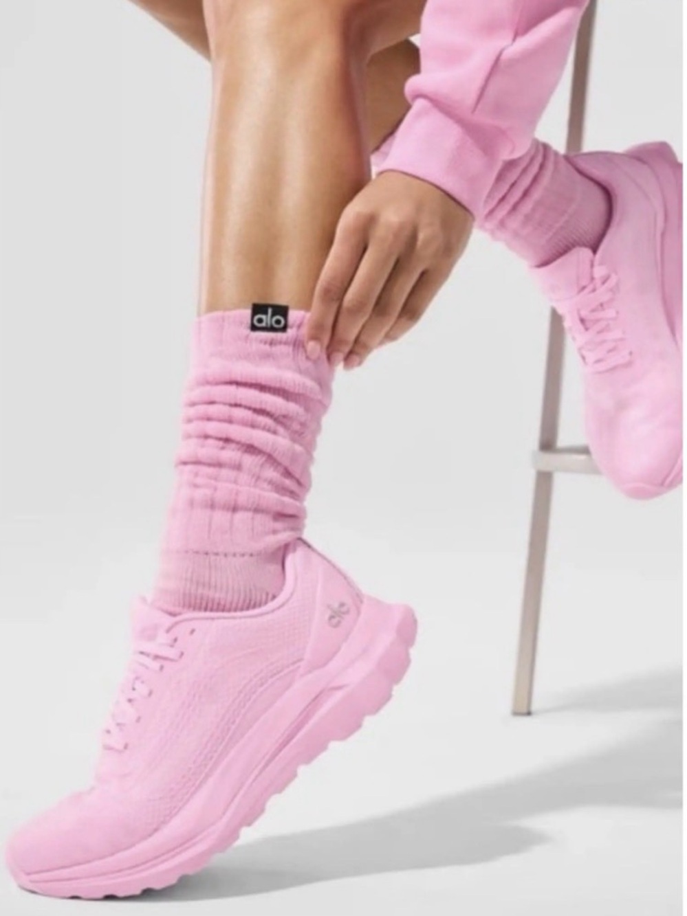 Alo Unisex Scrunch Socks in Sweet Pink
Size M